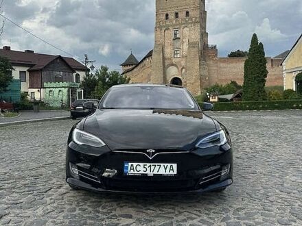 Черный Тесла Модель С, объемом двигателя 0 л и пробегом 87 тыс. км за 11200 $, фото 1 на Automoto.ua