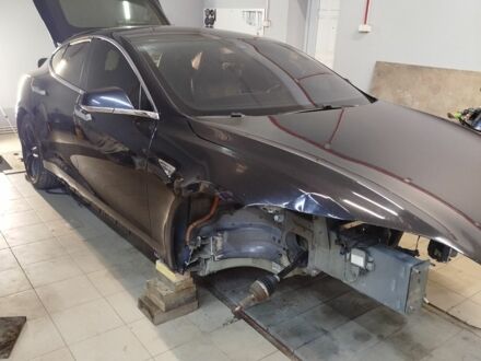 Чорний Тесла Модель С, об'ємом двигуна 0 л та пробігом 165 тис. км за 8300 $, фото 1 на Automoto.ua
