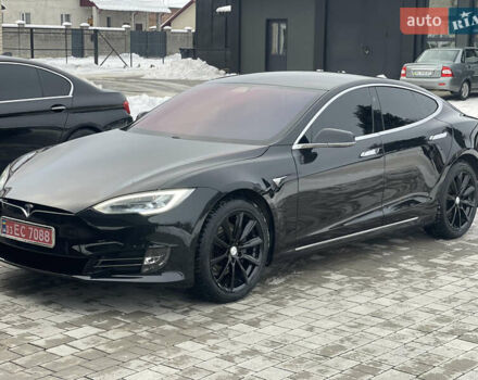 Черный Тесла Модель С, объемом двигателя 0 л и пробегом 114 тыс. км за 32000 $, фото 1 на Automoto.ua