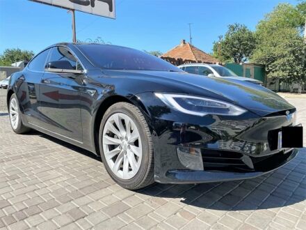 Черный Тесла Модель С, объемом двигателя 0 л и пробегом 57 тыс. км за 36000 $, фото 1 на Automoto.ua