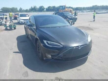 Чорний Тесла Модель С, об'ємом двигуна 0 л та пробігом 137 тис. км за 6022 $, фото 1 на Automoto.ua