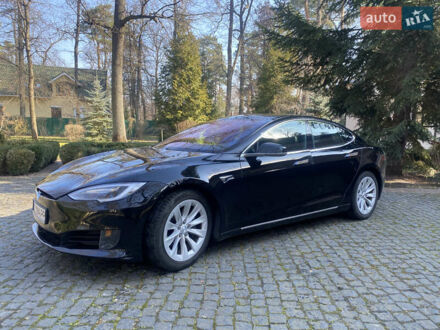 Тесла Модель С 2017 у Ирпене на Automoto.ua Чорний Тесла Модель С, об'ємом двигуна 0 л та пробігом 70 тис. км за 18500 $, фото 1 на Automoto.ua