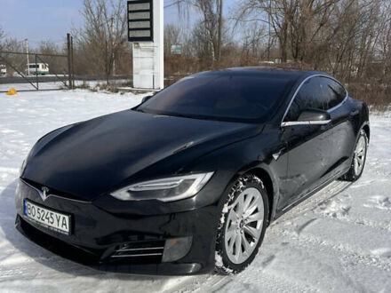 Черный Тесла Модель С, объемом двигателя 0 л и пробегом 195 тыс. км за 16200 $, фото 1 на Automoto.ua