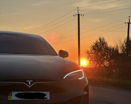 Черный Тесла Модель С, объемом двигателя 0 л и пробегом 66 тыс. км за 15999 $, фото 1 на Automoto.ua