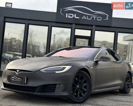 Черный Тесла Модель С, объемом двигателя 0 л и пробегом 290 тыс. км за 14999 $, фото 1 на Automoto.ua