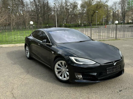 Тесла Модель С 2017 у Одесі на Automoto.ua Чорний Тесла Модель С, об'ємом двигуна 0 л та пробігом 63 тис. км за 16999 $, фото 1 на Automoto.ua