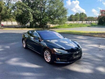 Черный Тесла Модель С, объемом двигателя 0 л и пробегом 45 тыс. км за 9200 $, фото 1 на Automoto.ua