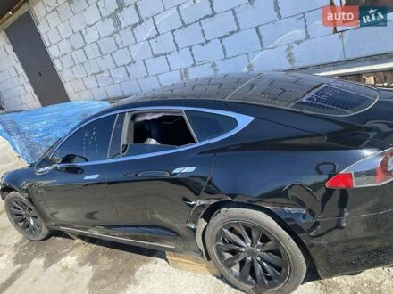 Тесла Модель С 2017 у Рівному на Automoto.ua Чорний Тесла Модель С, об'ємом двигуна 0 л та пробігом 130 тис. км за 6999 $, фото 1 на Automoto.ua