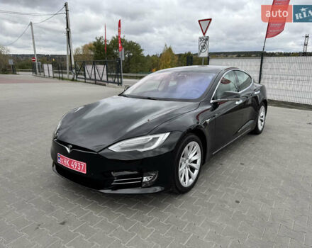 Черный Тесла Модель С, объемом двигателя 0 л и пробегом 122 тыс. км за 19300 $, фото 1 на Automoto.ua