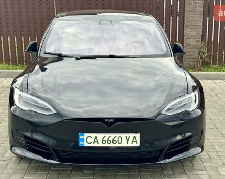 Черный Тесла Модель С, объемом двигателя 0 л и пробегом 177 тыс. км за 24000 $, фото 1 на Automoto.ua
