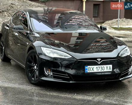 Чорний Тесла Модель С, об'ємом двигуна 0 л та пробігом 107 тис. км за 25999 $, фото 1 на Automoto.ua