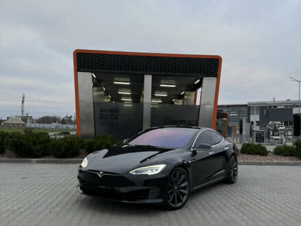 Черный Тесла Модель С, объемом двигателя 0 л и пробегом 248 тыс. км за 16000 $, фото 1 на Automoto.ua