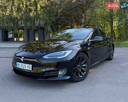 Черный Тесла Модель С, объемом двигателя 0 л и пробегом 99 тыс. км за 18500 $, фото 1 на Automoto.ua
