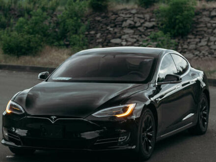 Чорний Тесла Модель С, об'ємом двигуна 0 л та пробігом 76 тис. км за 44900 $, фото 1 на Automoto.ua
