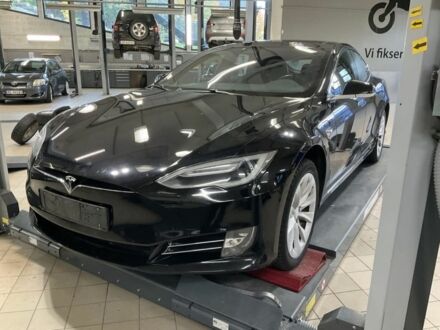 Тесла Модель С 2018 в Киеве на Automoto.ua Черный Тесла Модель С, объемом двигателя 0 л и пробегом 142 тыс. км за 17500 $, фото 1 на Automoto.ua