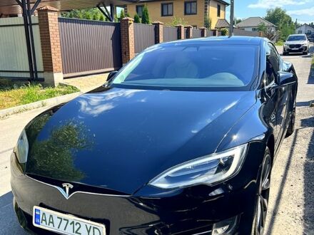 Чорний Тесла Модель С, об'ємом двигуна 0.19 л та пробігом 120 тис. км за 23000 $, фото 1 на Automoto.ua