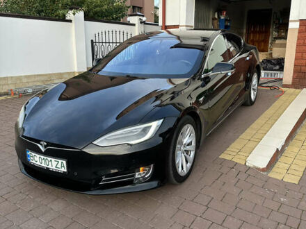 Тесла Модель С 2018 в Львове на Automoto.ua Черный Тесла Модель С, объемом двигателя 0 л и пробегом 120 тыс. км за 20000 $, фото 1 на Automoto.ua