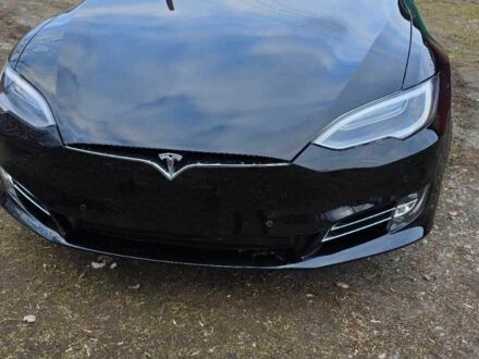 Тесла Модель С 2018 в Полтаве на Automoto.ua Черный Тесла Модель С, объемом двигателя 0 л и пробегом 123 тыс. км за 21500 $, фото 1 на Automoto.ua