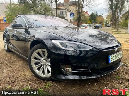 Черный Тесла Модель С, объемом двигателя 0 л и пробегом 199 тыс. км за 15950 $, фото 1 на Automoto.ua