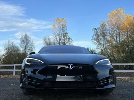 Черный Тесла Модель С, объемом двигателя 0 л и пробегом 131 тыс. км за 24000 $, фото 1 на Automoto.ua