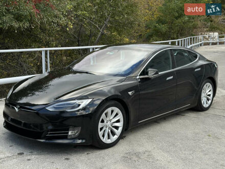 Тесла Модель С 2018 в Киеве на Automoto.ua Черный Тесла Модель С, объемом двигателя 0 л и пробегом 130 тыс. км за 25900 $, фото 1 на Automoto.ua