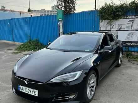 Черный Тесла Модель С, объемом двигателя 0 л и пробегом 201 тыс. км за 18500 $, фото 1 на Automoto.ua