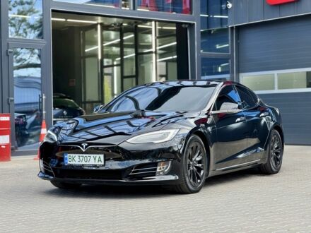 Тесла Модель С 2018 в Ровно на Automoto.ua Черный Тесла Модель С, объемом двигателя 0 л и пробегом 65 тыс. км за 24900 $, фото 1 на Automoto.ua