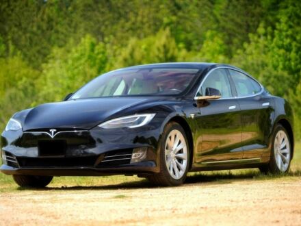 Тесла Модель С 2018 в Хмельницком на Automoto.ua Черный Тесла Модель С, объемом двигателя 0 л и пробегом 55 тыс. км за 8300 $, фото 1 на Automoto.ua