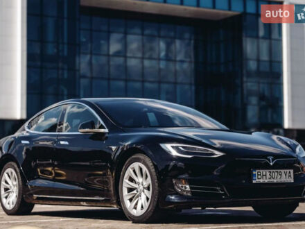 Черный Тесла Модель С, объемом двигателя 0 л и пробегом 50 тыс. км за 18000 $, фото 1 на Automoto.ua
