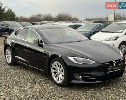 Черный Тесла Модель С, объемом двигателя 0 л и пробегом 147 тыс. км за 23999 $, фото 1 на Automoto.ua