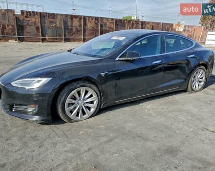 Черный Тесла Модель С, объемом двигателя 0 л и пробегом 107 тыс. км за 8700 $, фото 1 на Automoto.ua