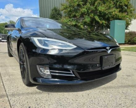 Черный Тесла Модель С, объемом двигателя 0 л и пробегом 45 тыс. км за 13700 $, фото 1 на Automoto.ua