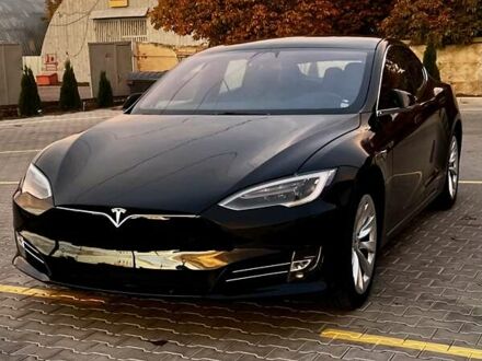 Черный Тесла Модель С, объемом двигателя 0 л и пробегом 118 тыс. км за 25700 $, фото 1 на Automoto.ua