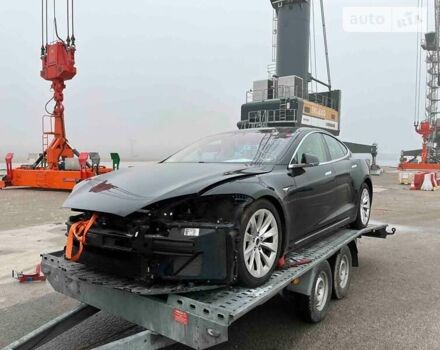 Чорний Тесла Модель С, об'ємом двигуна 0 л та пробігом 60 тис. км за 26999 $, фото 1 на Automoto.ua