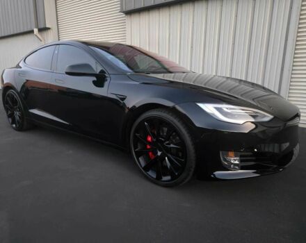 Чорний Тесла Модель С, об'ємом двигуна 0 л та пробігом 44 тис. км за 13200 $, фото 1 на Automoto.ua