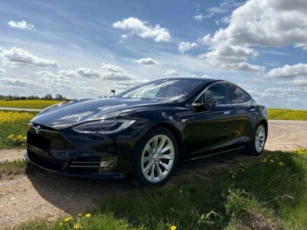 Тесла Модель С 2020 у Києві на Automoto.ua Чорний Тесла Модель С, об'ємом двигуна 0 л та пробігом 77 тис. км за 19000 $, фото 1 на Automoto.ua