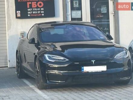 Тесла Модель С 2021 в Львове на Automoto.ua Черный Тесла Модель С, объемом двигателя 0 л и пробегом 25 тыс. км за 100000 $, фото 1 на Automoto.ua
