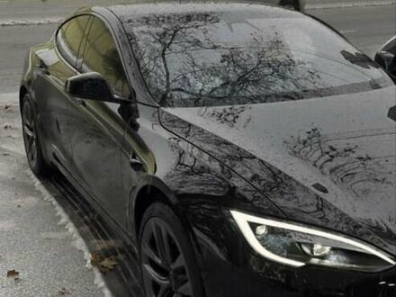 Черный Тесла Модель С, объемом двигателя 0 л и пробегом 37 тыс. км за 47000 $, фото 1 на Automoto.ua