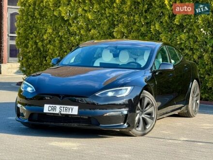 Черный Тесла Модель С, объемом двигателя 0 л и пробегом 1 тыс. км за 43999 $, фото 1 на Automoto.ua