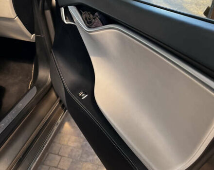 Тесла Модель С 2016 в Киеве на Automoto.ua Коричневый Тесла Модель С, объемом двигателя 0 л и пробегом 205 тыс. км за 37000 $, фото 9 на Automoto.ua