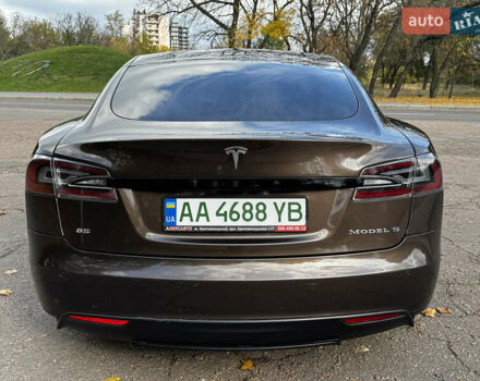 Коричневий Тесла Модель С, об'ємом двигуна 0 л та пробігом 190 тис. км за 13600 $, фото 6 на Automoto.ua