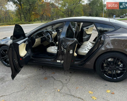 Коричневий Тесла Модель С, об'ємом двигуна 0 л та пробігом 190 тис. км за 13600 $, фото 34 на Automoto.ua
