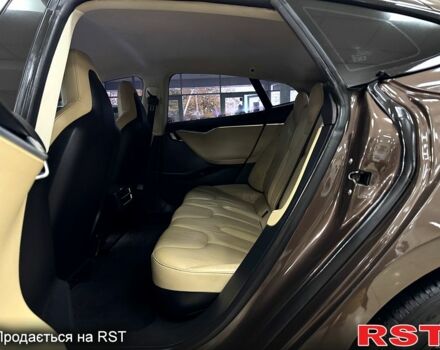 Коричневий Тесла Модель С, об'ємом двигуна 0.31 л та пробігом 192 тис. км за 13600 $, фото 10 на Automoto.ua