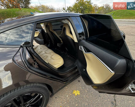 Коричневий Тесла Модель С, об'ємом двигуна 0 л та пробігом 190 тис. км за 13600 $, фото 28 на Automoto.ua