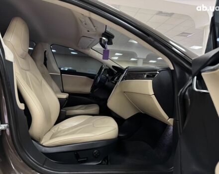 Коричневий Тесла Модель С, об'ємом двигуна 0 л та пробігом 192 тис. км за 13600 $, фото 9 на Automoto.ua