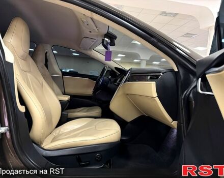 Коричневий Тесла Модель С, об'ємом двигуна 0.31 л та пробігом 192 тис. км за 13600 $, фото 9 на Automoto.ua