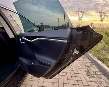 Коричневый Тесла Модель С, объемом двигателя 0 л и пробегом 268 тыс. км за 13000 $, фото 32 на Automoto.ua