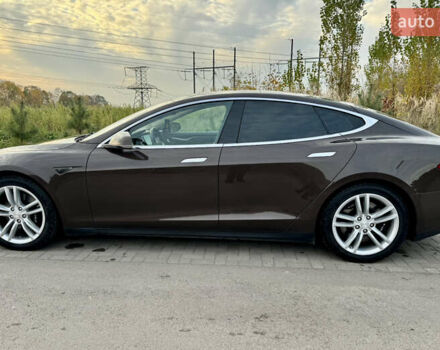 Коричневый Тесла Модель С, объемом двигателя 0 л и пробегом 268 тыс. км за 13000 $, фото 5 на Automoto.ua