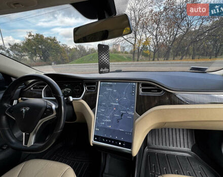 Коричневий Тесла Модель С, об'ємом двигуна 0 л та пробігом 190 тис. км за 13600 $, фото 25 на Automoto.ua
