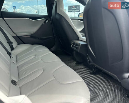 Коричневий Тесла Модель С, об'ємом двигуна 0 л та пробігом 236 тис. км за 15800 $, фото 17 на Automoto.ua